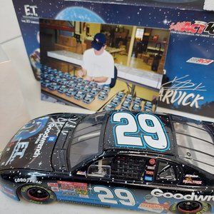 Kevin Harvick "ET" Action 1:24 Die Cast Autographed 1 of 96 With photo of Kevin